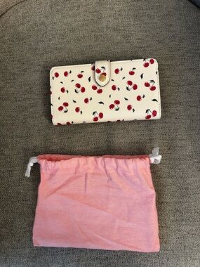Go Anywhere Wallet in Cherries - Poppy and Peonies